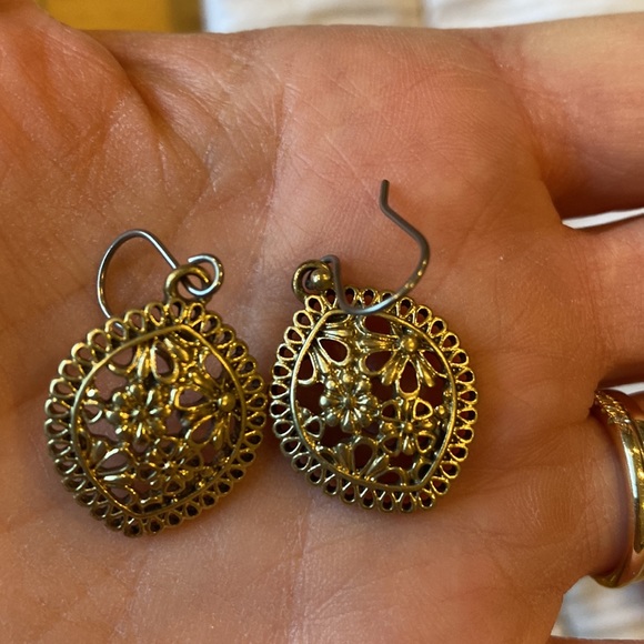 Earring Lot - Picture 4 of 7